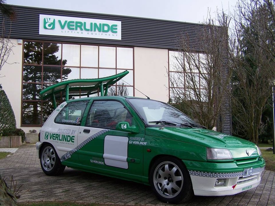 Verlinde sponsorizza uno dei suoi collaboratori in gara nella Coppa di Francia di Slalom automobilistico